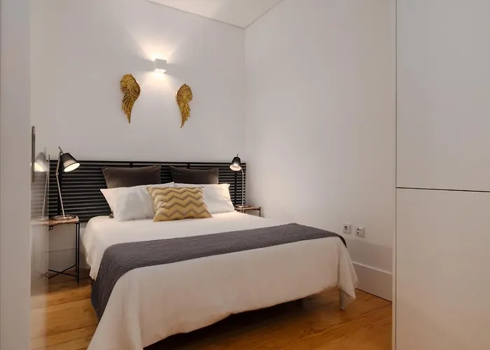 Flores Street 아파트 *