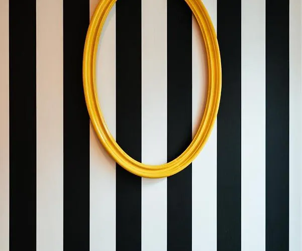 Flores Street 아파트