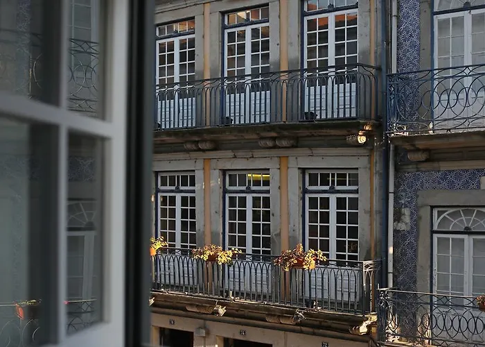 Flores Street 아파트 *