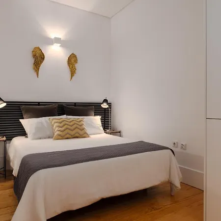 Flores Street Apartment *
