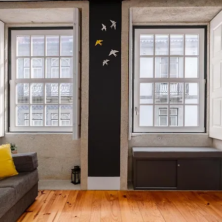 Flores Street Apartment *